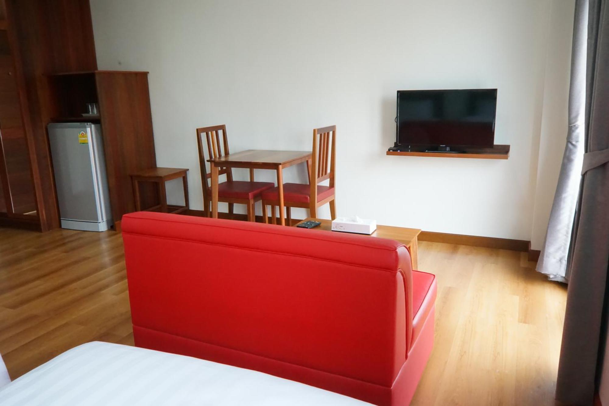 Tai-Shan Suites Ratchaburi Bilik gambar